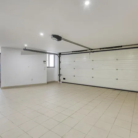 On - Luxury House - Pool & Parking & Pet Friendly Oporto