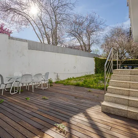 On - Luxury House - Pool & Parking & Pet Friendly Feriehus Porto