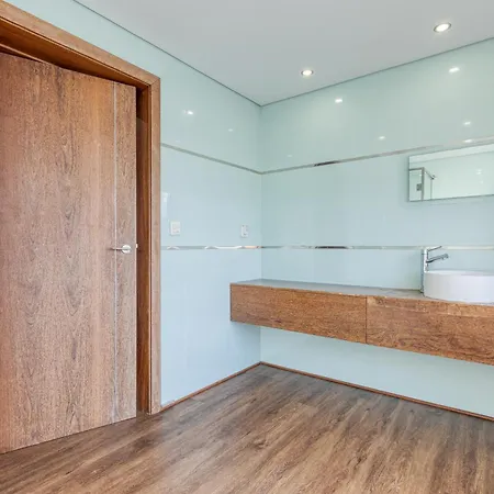 On - Luxury House - Pool & Parking & Pet Friendly * Porto