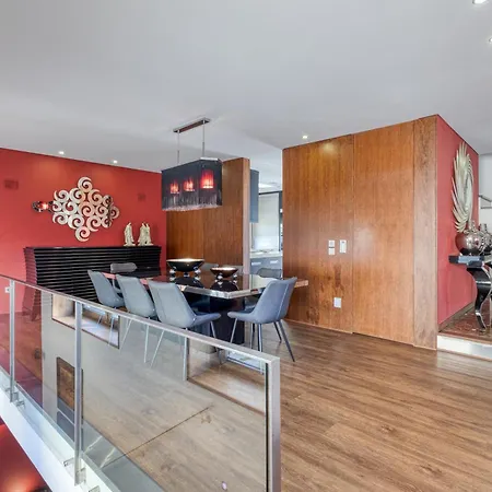 Дом отдыха On - Luxury House - Pool & Parking & Pet Friendly Порту