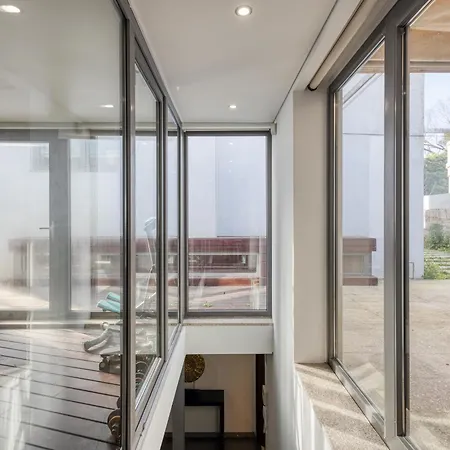 On - Luxury House - Pool & Parking & Pet Friendly Oporto