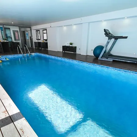 Feriehus On - Luxury House - Pool & Parking & Pet Friendly Porto