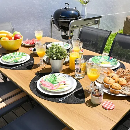 On - Luxury House - Pool & Parking & Pet Friendly Feriehus Porto