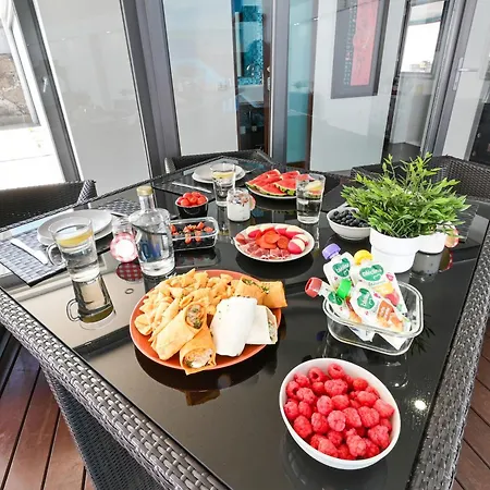 On - Luxury House - Pool & Parking & Pet Friendly Porto
