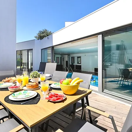 On - Luxury House - Pool & Parking & Pet Friendly * Porto