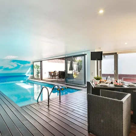 On - Luxury House - Pool & Parking & Pet Friendly Feriehus
