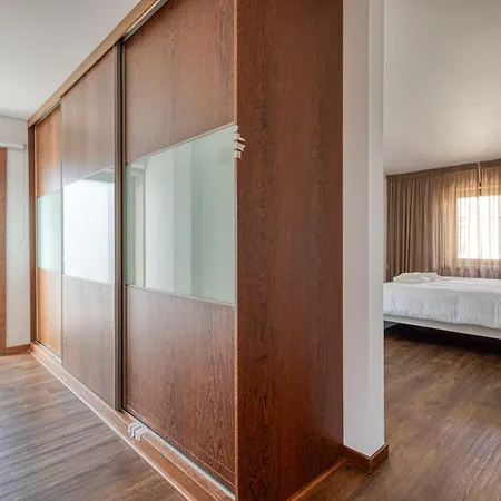 On - Luxury House - Pool & Parking & Pet Friendly