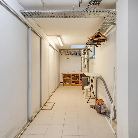 Prázdninový dům On - Luxury House - Pool & Parking & Pet Friendly